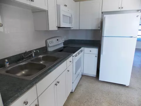 100 SW Hideaway Pl, Stuart, FL 34994 photo 9