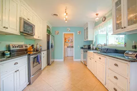 1041 SE Riverside Dr, Stuart, FL 34996 photo 10