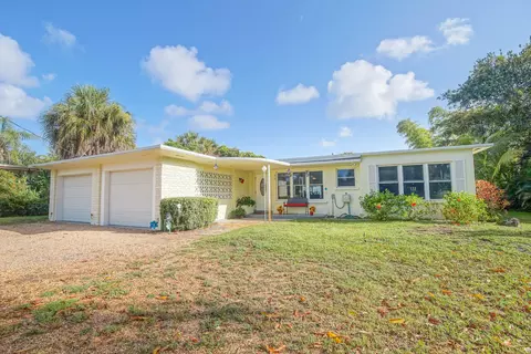 1041 SE Riverside Dr, Stuart, FL 34996 photo 2