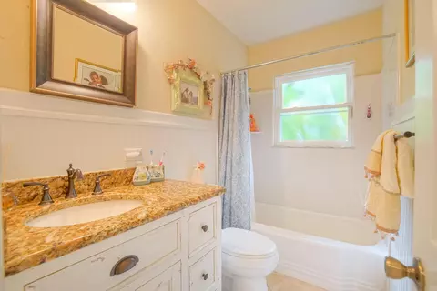 1041 SE Riverside Dr, Stuart, FL 34996 photo 17