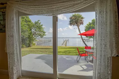 1041 SE Riverside Dr, Stuart, FL 34996 photo 14