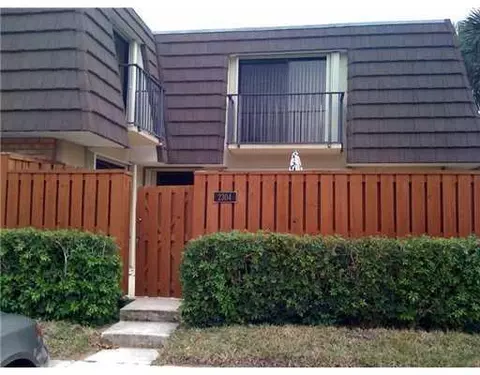 2304 23 Court Ct, Jupiter, FL 33477 photo 2