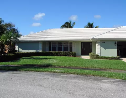 59 Birch Pl, Jupiter, FL 33469 photo 2