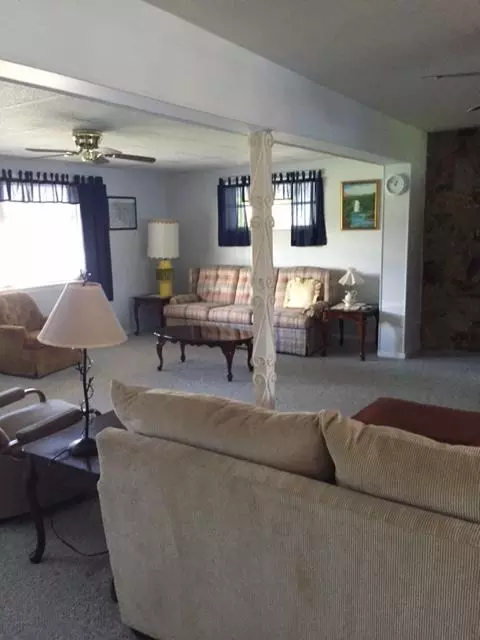 422 Pittsburgh Dr, Jupiter, FL 33458 photo 9