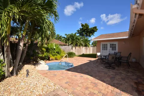 9439 Saddlebrook Dr, Boca Raton, FL 33496 photo 6