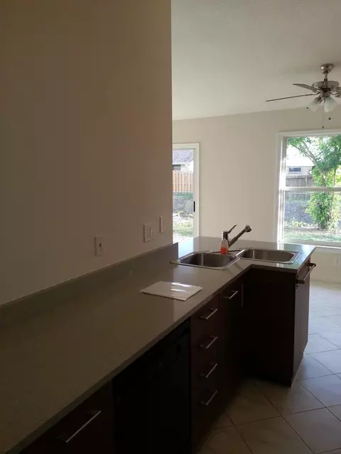 6180 Barbara St, Jupiter, FL 33458 photo 5