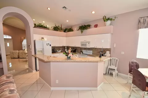 7652 Eagle Point Dr, Delray Beach, FL 33446 photo 9