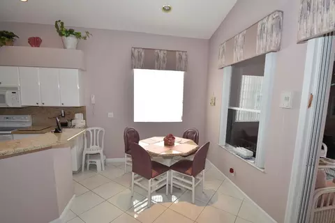 7652 Eagle Point Dr, Delray Beach, FL 33446 photo 10
