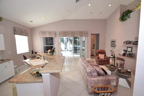 7652 Eagle Point Dr, Delray Beach, FL 33446 photo 6