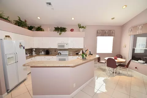 7652 Eagle Point Dr, Delray Beach, FL 33446 photo 8