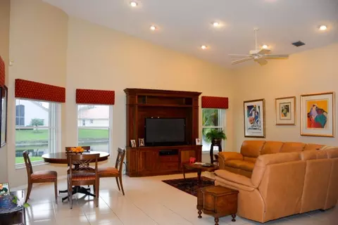 7135 Falls Rd E, Boynton Beach, FL 33437 photo 8