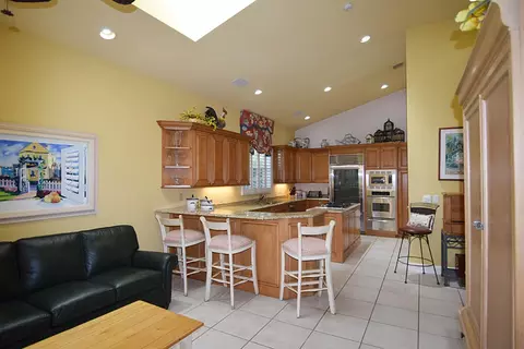 6957 SE Lakeview Ter, Stuart, FL 34996 photo 5