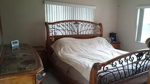 560 Forrest Dr, Miami Springs, FL 33166 photo 8