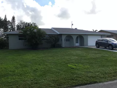 958 NW 13th St, Stuart, FL 34994 photo 1