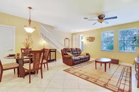 1208 Dakota Dr, Jupiter, FL 33458 photo 4