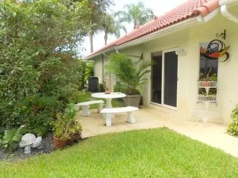 24 Sutton Dr, Boynton Beach, FL 33436 photo 8
