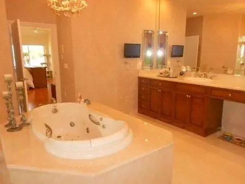 24 Sutton Dr, Boynton Beach, FL 33436 photo 26