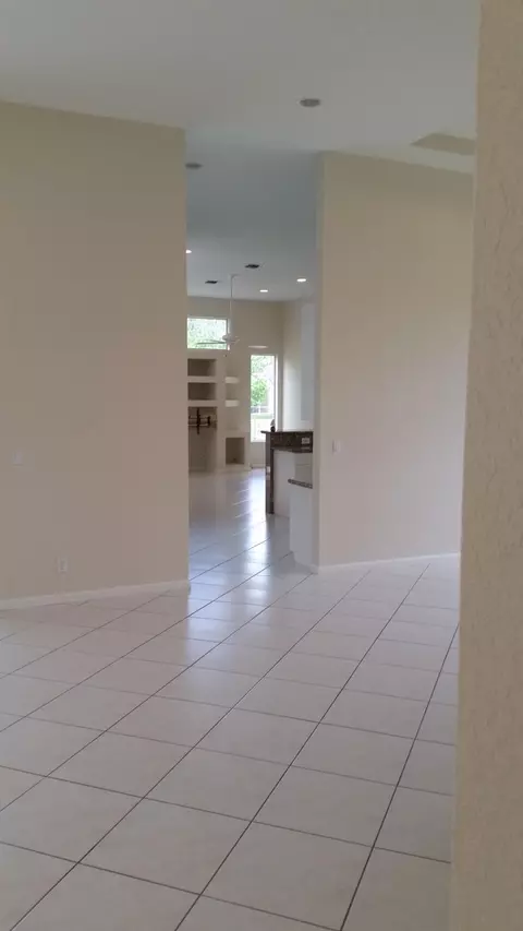 7231 NW 68 Dr, Parkland, FL 33067 photo 6