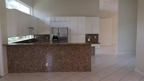 7231 NW 68 Dr, Parkland, FL 33067 photo 4