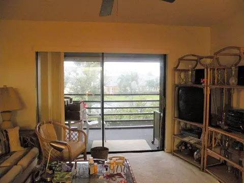1270 SE Parkview Pl #B8, Stuart, FL 34994 photo 1