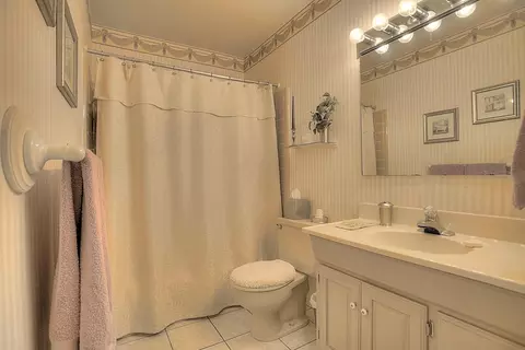17 Windsor Rd W, Jupiter, FL 33469 photo 10