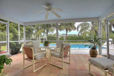 17 Windsor Rd W, Jupiter, FL 33469 photo 12
