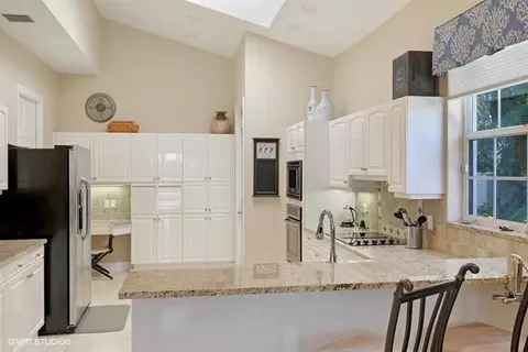 2888 SE Dune Dr, Stuart, FL 34996 photo 3