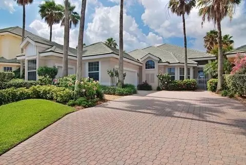 2888 SE Dune Dr, Stuart, FL 34996 photo 1
