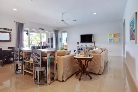 137 Casa Cir, Jupiter, FL 33458 photo 15