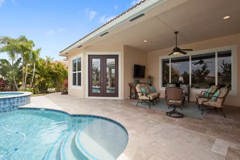 137 Casa Cir, Jupiter, FL 33458 photo 8