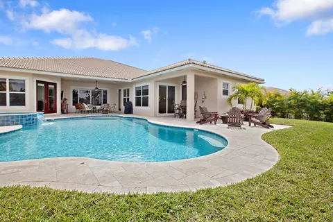 137 Casa Cir, Jupiter, FL 33458 photo 2