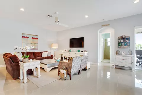 137 Casa Cir, Jupiter, FL 33458 photo 23