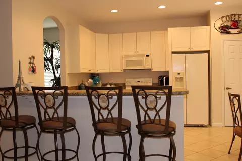 836 SE Fleming Way, Stuart, FL 34997 photo 3