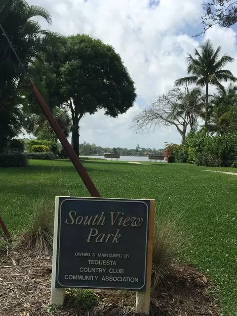 273 Golfview Dr, Tequesta, FL 33469 photo 9