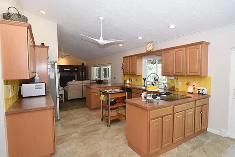 2945 SE Glasgow Dr, Stuart, FL 34997 photo 25