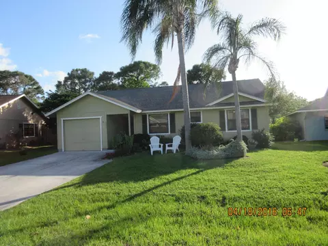 6822 SE Raintree Ave, Stuart, FL 34997 photo 1