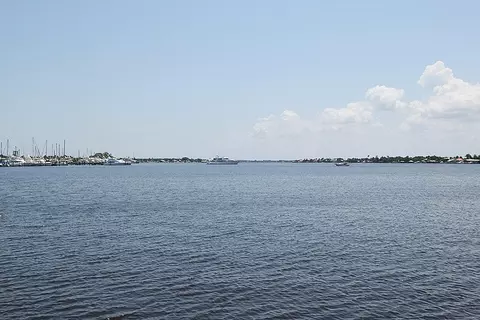 902 NW Sunset Ter, Stuart, FL 34994 photo 41