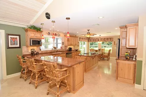 902 NW Sunset Ter, Stuart, FL 34994 photo 12