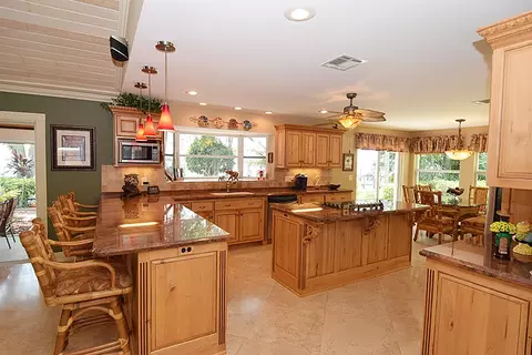 902 NW Sunset Ter, Stuart, FL 34994 photo 14