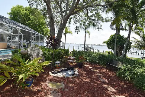 902 NW Sunset Ter, Stuart, FL 34994 photo 5