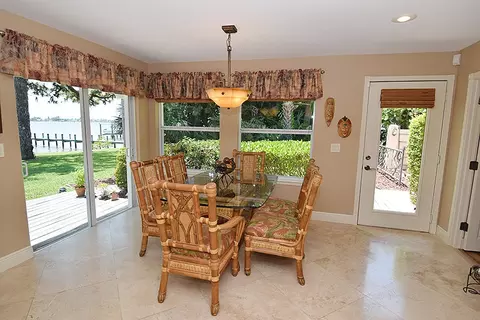 902 NW Sunset Ter, Stuart, FL 34994 photo 16