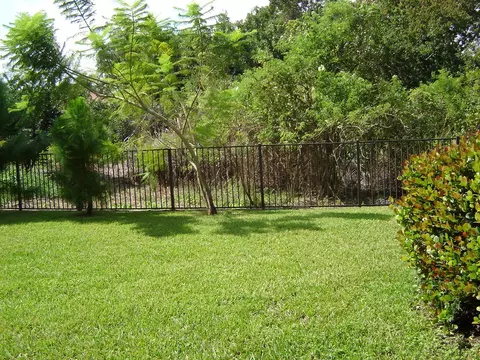 250 SW Walking Path, Stuart, FL 34997 photo 5