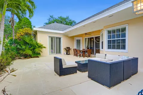 168 Honeysuckle Dr, Jupiter, FL 33458 photo 17