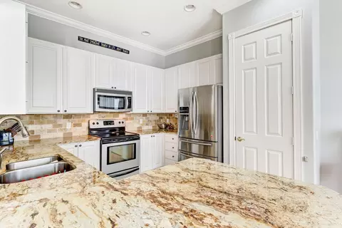 168 Honeysuckle Dr, Jupiter, FL 33458 photo 8