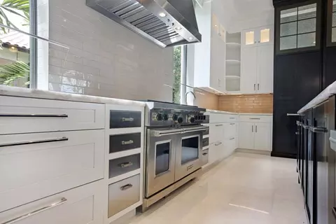 362 Eagle Dr, Jupiter, FL 33477 photo 9