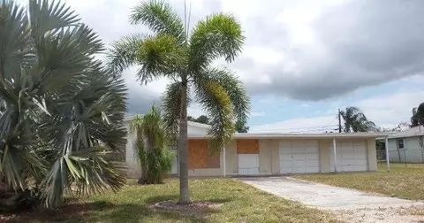 2548 SE Monroe St, Stuart, FL 34997 photo 1