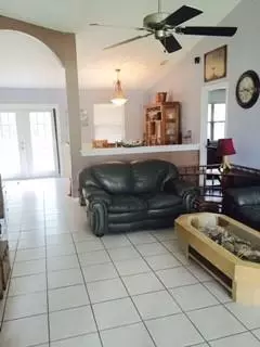 3726 SE Middle St SE, Stuart, FL 34997 photo 5
