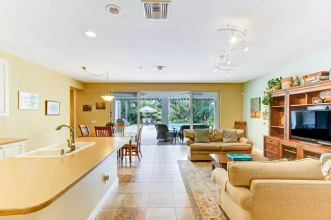 342 Caravelle Dr, Jupiter, FL 33458 photo 7