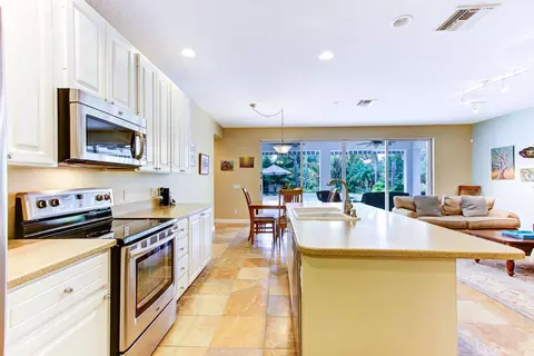 342 Caravelle Dr, Jupiter, FL 33458 photo 5