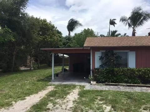 324 SW Dyer Dr, Stuart, FL 34994 photo 3